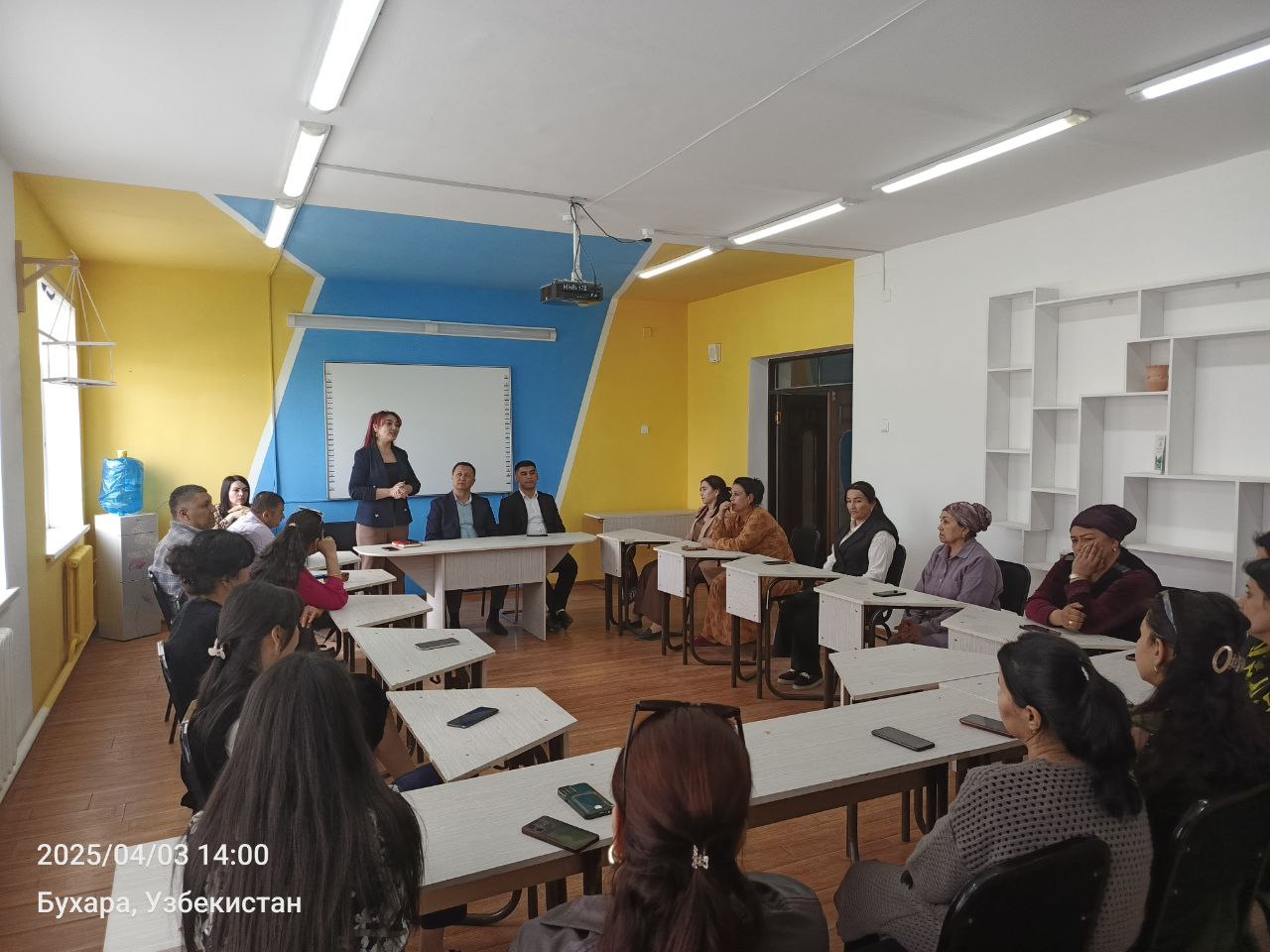 Buxoro transport va qurilish texnologiyalari texnikumida Ozbekiston Respublikasi Toshkent viloyati Salomatlik Markazining tegishli mutaxassisi K.Sultonov hamkorligida pedagog va ishchi hodimlar o`rtasida sog`lom turmush tarzini targ`ib etish maqsadida davra suxbatlari tashkil etildi.